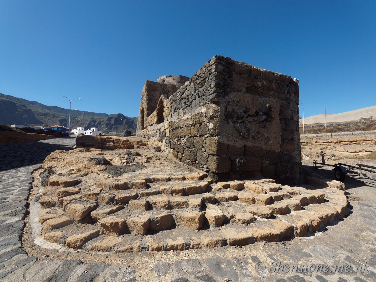 Hornos de cal (Lime kilns), Puertito de los Silos